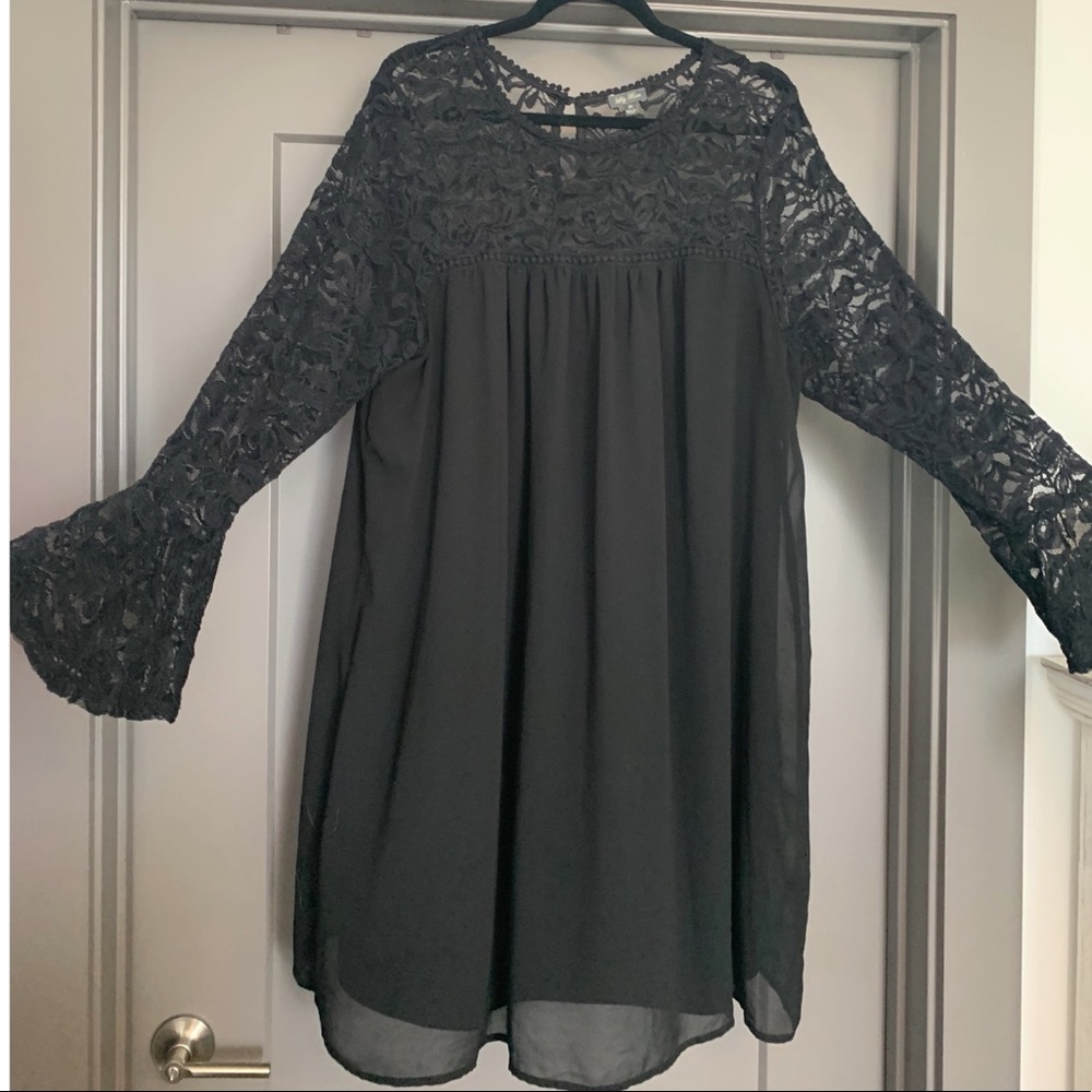 Dress - beautiful with lace throughout top